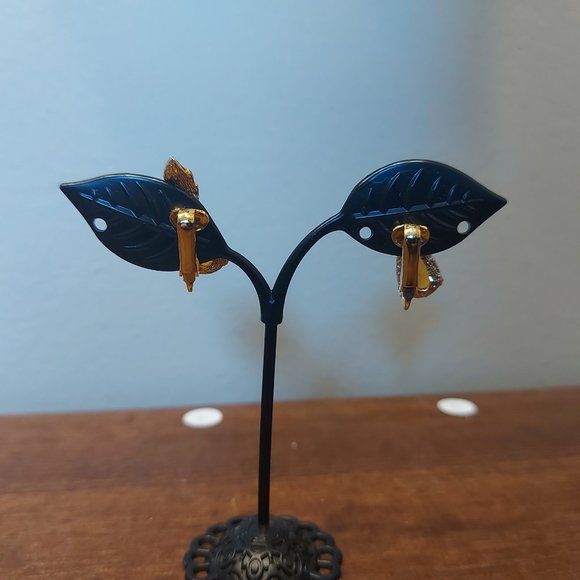 Vintage Pineapple Earrings - Picture 4 of 9